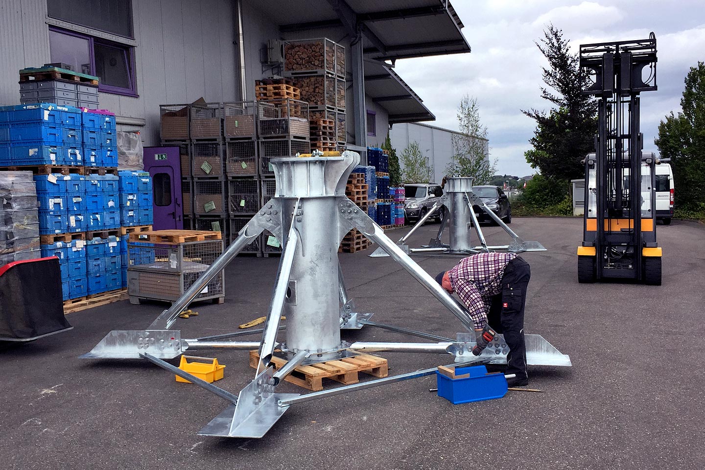 STEEL-ROOT® als Fundament für einen Solartracker